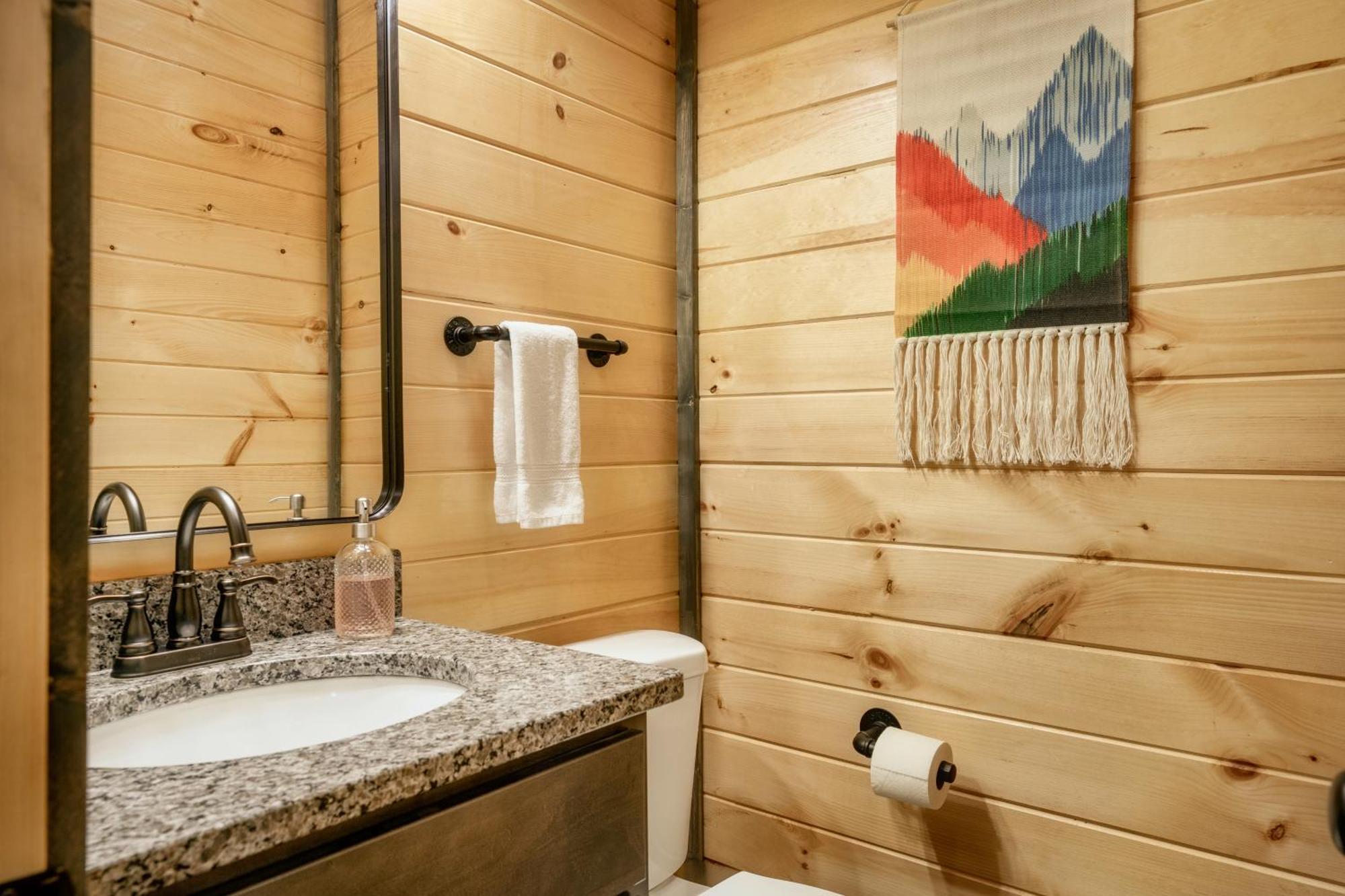 Mountainscape - Brand New Cabin W Views - Hottub - Firetable - Ps5 - Pooltable - 3 Pools Gatlinburg Extérieur photo